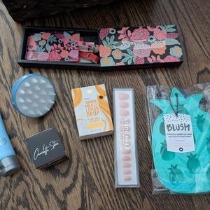 Floral Makeup Palette and Beauty Set